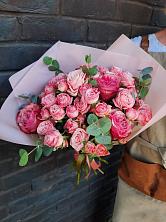 Букет розы в пальмах в Колышлее Букет цветов из: Розы в Колышлее